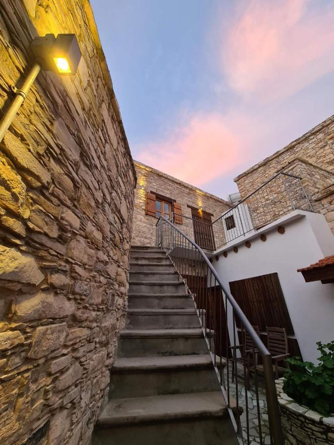 Christiana'S Stone Studios ปาโน เลฟคารา ภายนอก รูปภาพ